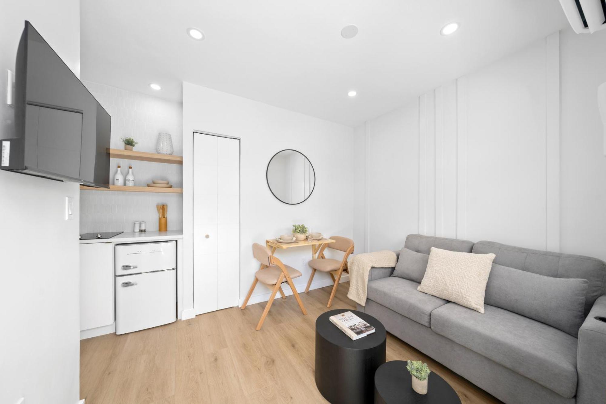 M Lake Worth Beach - Modern Villas Near West Palm Beach, Chic Retro Vibes, King Bed, Cozy Backyard, Bbq, Workspace, High-Speed Internet, Free Parking, 5 Minutes To Downtown & Beach Exteriör bild