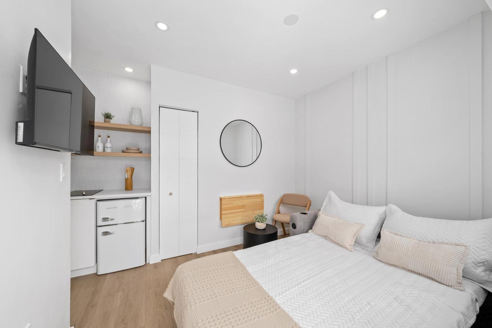 M Lake Worth Beach - Modern Villas Near West Palm Beach, Chic Retro Vibes, King Bed, Cozy Backyard, Bbq, Workspace, High-Speed Internet, Free Parking, 5 Minutes To Downtown & Beach Exteriör bild