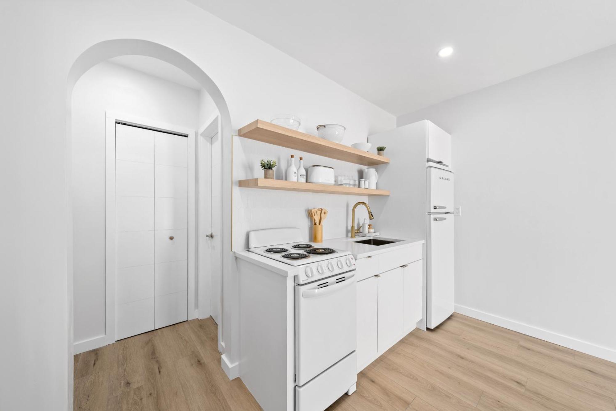 M Lake Worth Beach - Modern Villas Near West Palm Beach, Chic Retro Vibes, King Bed, Cozy Backyard, Bbq, Workspace, High-Speed Internet, Free Parking, 5 Minutes To Downtown & Beach Exteriör bild