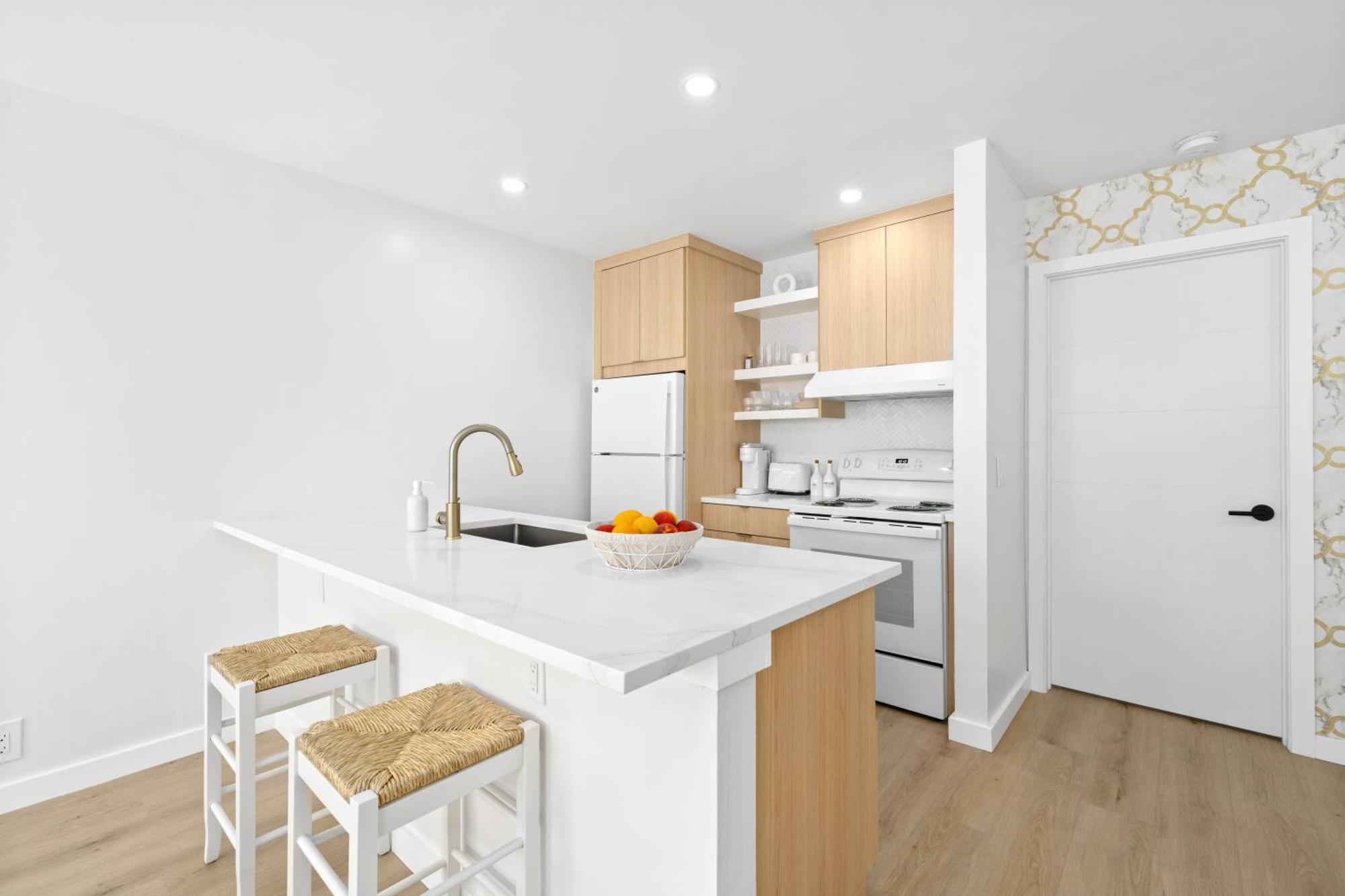 M Lake Worth Beach - Modern Villas Near West Palm Beach, Chic Retro Vibes, King Bed, Cozy Backyard, Bbq, Workspace, High-Speed Internet, Free Parking, 5 Minutes To Downtown & Beach Exteriör bild