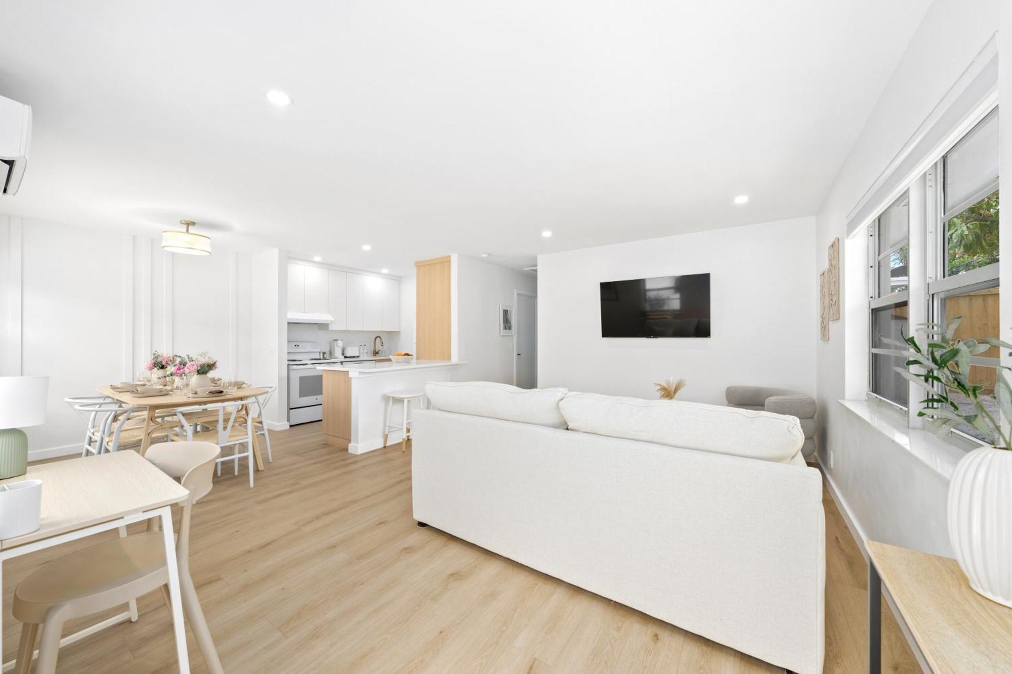 M Lake Worth Beach - Modern Villas Near West Palm Beach, Chic Retro Vibes, King Bed, Cozy Backyard, Bbq, Workspace, High-Speed Internet, Free Parking, 5 Minutes To Downtown & Beach Exteriör bild